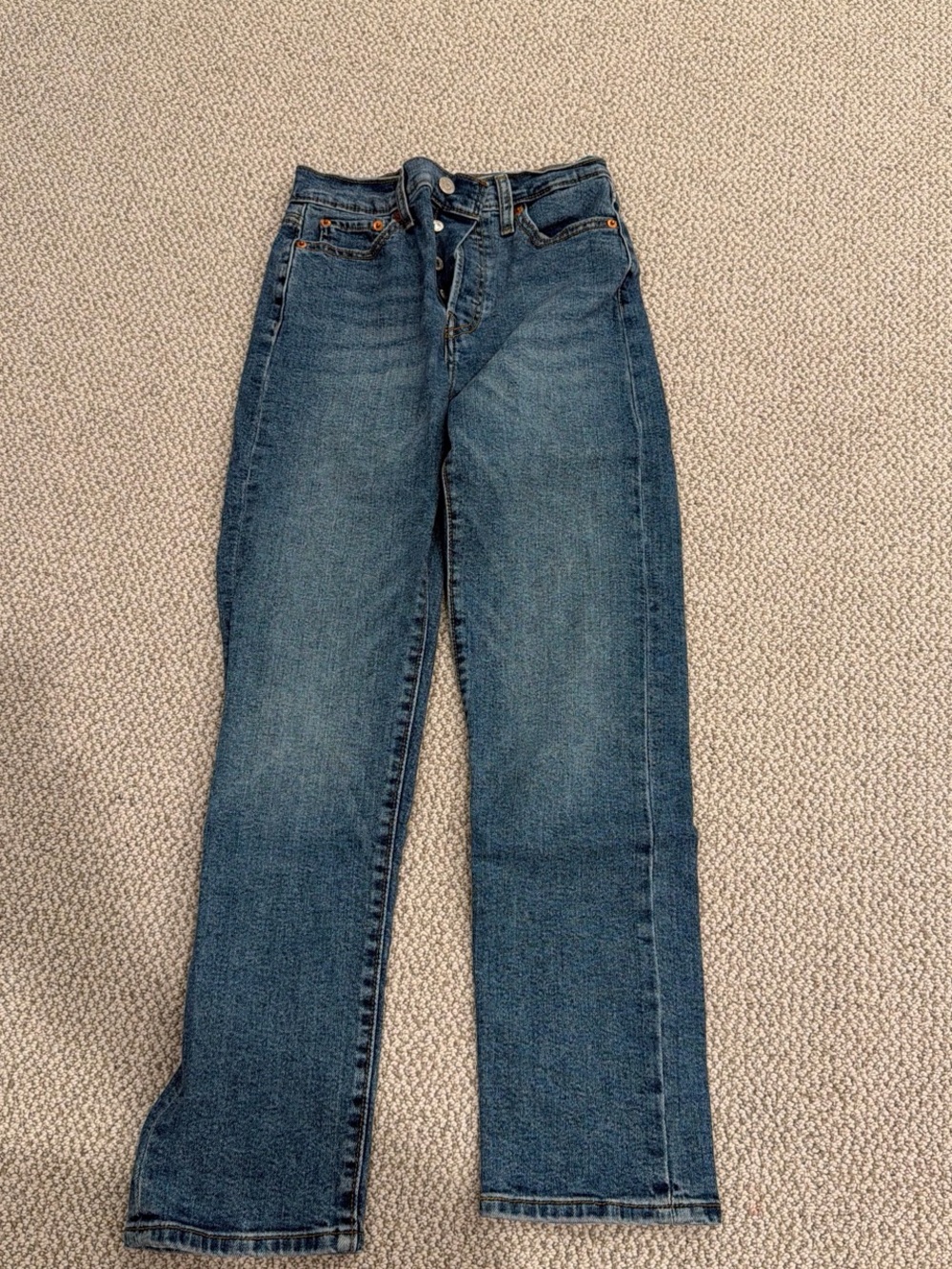 Levi's Straight Leg Women's Jeans in Dark Blue Wash